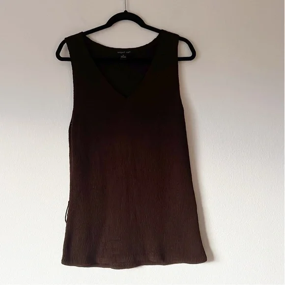 August Silk Sweater Vest - Picture 2 of 10